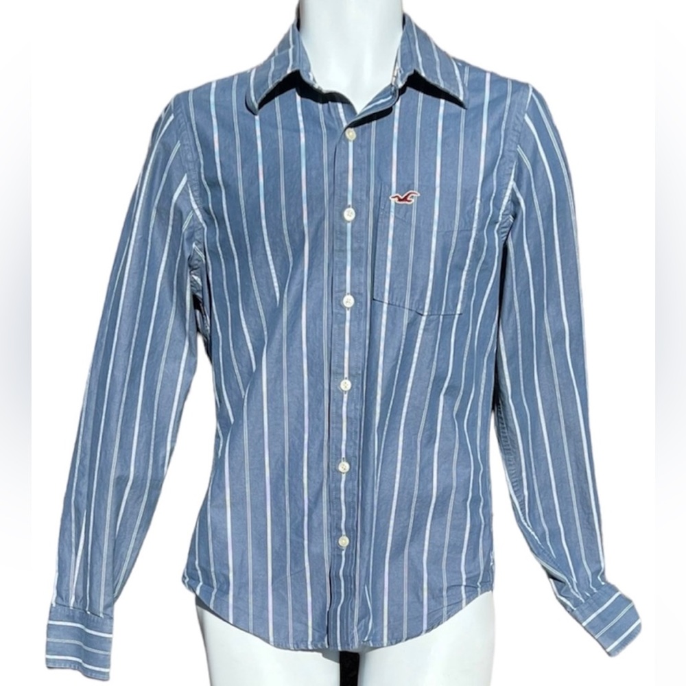 - Hollister S Blue & White Button Up Shirt! EUC!